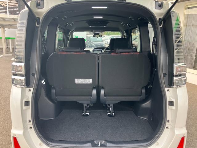 ヴォクシー ZS 純正9インチナビ/クルーズコントロール/トヨタセーフティーセンス/純正AW/純正フリップダウンモニター /ETC(16枚目)