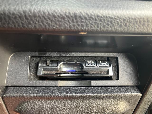 ヴォクシー ZS 社外フルセグナビ/ビルトインETC/社外フリップダウンモニター(22枚目)