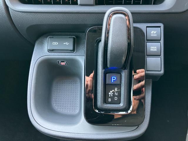 シエンタ ハイブリッドZ ACC 全方位カメラ ハンドルヒータ ETC2.0 シートヒータ 純正フルセグナビ(11枚目)