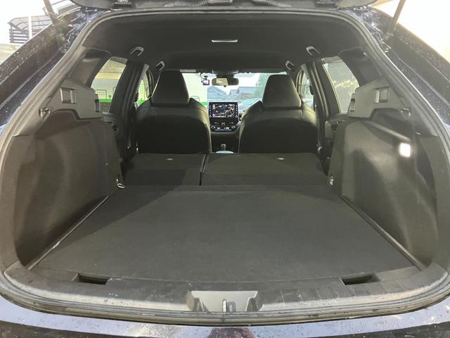 カローラツーリング ハイブリッド　ダブルバイビー　ステアリングヒーター／フロントフォグ／ブラインドスポットモニター／オートブレーコホールド／スタッドレスタイヤ（14枚目）