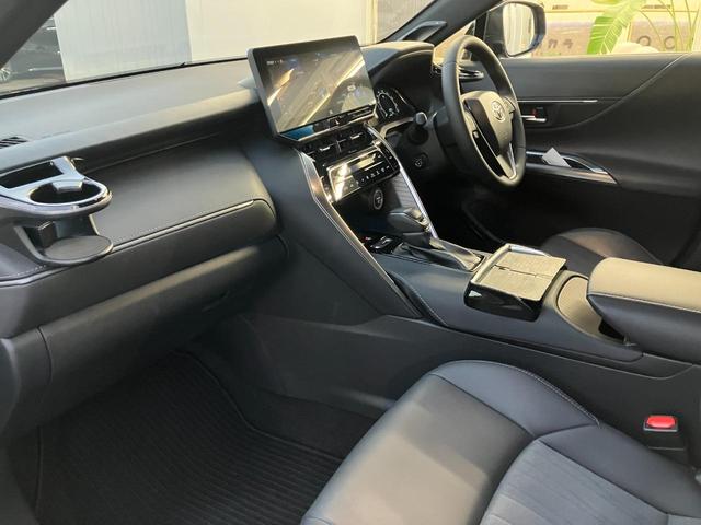 ハリアーハイブリッド Ｚ　ＪＢＬ／デジタルインナーミラー／Ｂｌｕｅｔｏｏｔｈ／モデリスタエアロ／アダプティブクルーズコントロール／ハーフレザーシート／ＥＴＣ２．０／トヨタセーフティセンス／社外ＡＷ（10枚目）