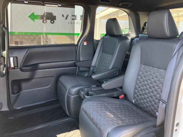 ヴォクシー Ｓ－Ｚ　純正ナビ／バックカメラ／フリップダウンモニター／Ｂｌｕｅｔｏｏｔｈ／アダプティブクルーズコントロール／両側電動スライドドア／ＬＥＤヘッドライト／ドライブレコーダー／ＥＴＣ２．０（13枚目）