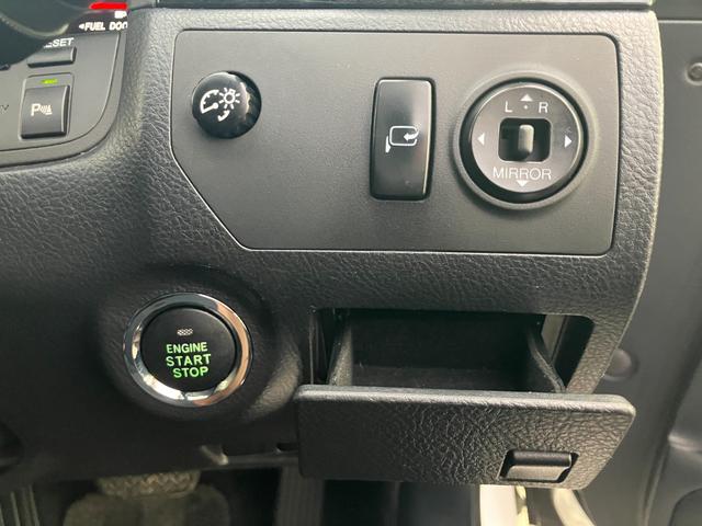 クラウン アスリート プレミアムエディション ワンオーナー/純正ナビ/バックカメラ/プッシュスタート/スポーツモード/コーナーセンサー/クルコン/パワーシート/ETC/スマートキー/スペアキー(14枚目)