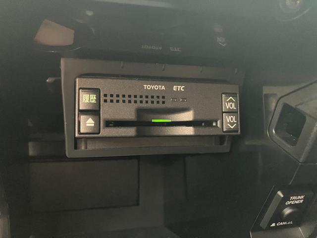 クラウン アスリート プレミアムエディション ワンオーナー/純正ナビ/バックカメラ/プッシュスタート/スポーツモード/コーナーセンサー/クルコン/パワーシート/ETC/スマートキー/スペアキー(16枚目)