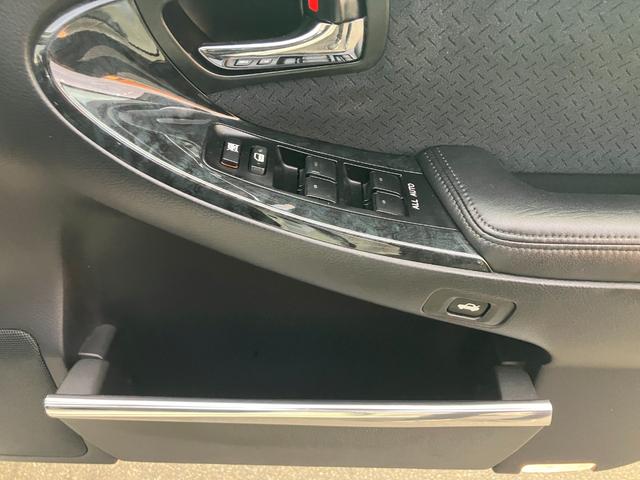 クラウン アスリート プレミアムエディション ワンオーナー/純正ナビ/バックカメラ/プッシュスタート/スポーツモード/コーナーセンサー/クルコン/パワーシート/ETC/スマートキー/スペアキー(17枚目)