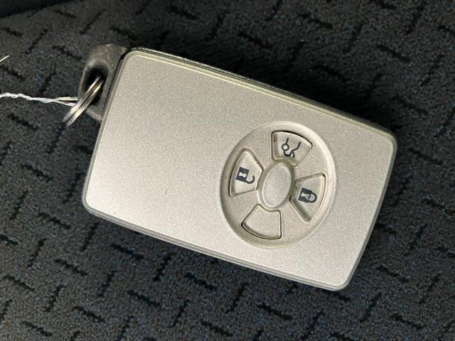 クラウン アスリート プレミアムエディション ワンオーナー/純正ナビ/バックカメラ/プッシュスタート/スポーツモード/コーナーセンサー/クルコン/パワーシート/ETC/スマートキー/スペアキー(23枚目)