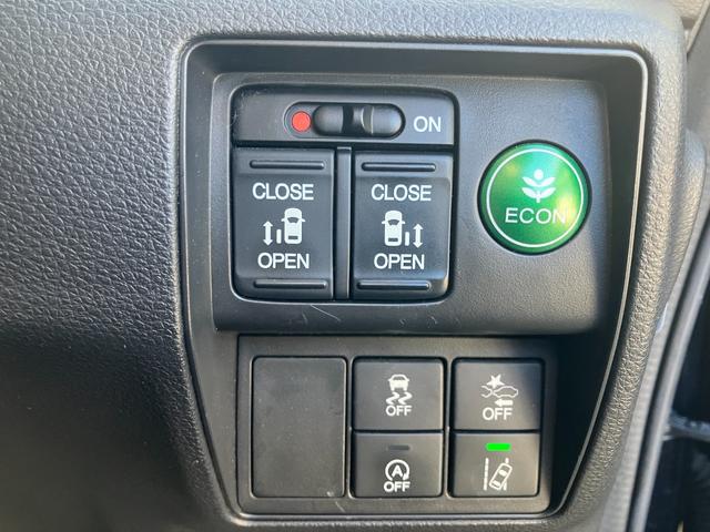 オデッセイ アブソルート・ＥＸホンダセンシング　純正８インチナビ／両側パワースライドドア／バックモニター／ドライブレコーダー／パワーシート／ビルトインＥＴＣ／パドルシフト／ＬＥＤヘッドライト／フォグランプ／フルセグＴＶ／ハーフレザーシート（6枚目）