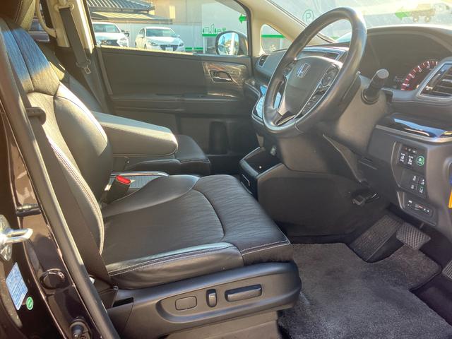 オデッセイ アブソルート・ＥＸホンダセンシング　純正８インチナビ／両側パワースライドドア／バックモニター／ドライブレコーダー／パワーシート／ビルトインＥＴＣ／パドルシフト／ＬＥＤヘッドライト／フォグランプ／フルセグＴＶ／ハーフレザーシート（7枚目）