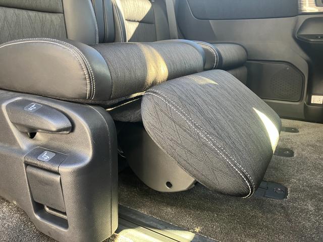 オデッセイ アブソルート・ＥＸホンダセンシング　純正８インチナビ／両側パワースライドドア／バックモニター／ドライブレコーダー／パワーシート／ビルトインＥＴＣ／パドルシフト／ＬＥＤヘッドライト／フォグランプ／フルセグＴＶ／ハーフレザーシート（15枚目）