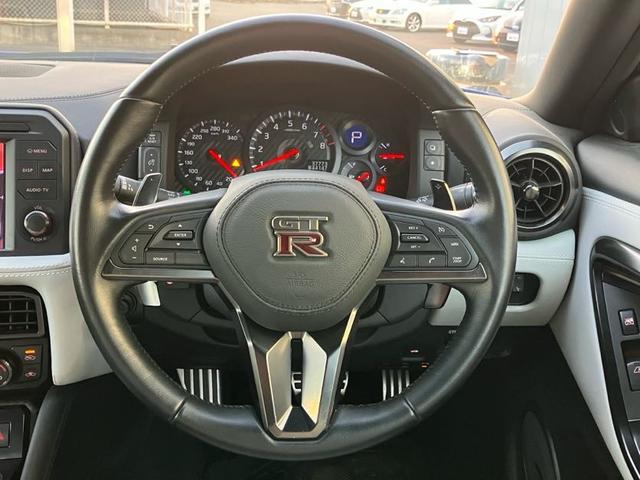 GT-R プレミアムエディション BOSEサウンド パドルシフト クルコン ETC ドラレコ バックカメラ 純正20インチホイール フルセグナビ(19枚目)