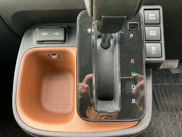 シエンタ ハイブリッドＧ　純正ディスプレイオーディオ／フルセグＴＶ／両側パワスラ／バックカメラ／ドライブレコーダー／ビルトインＥＴＣ／ＡＣ１００Ｖ電源／１５００Ｗコンセント／アダプティブクルーズ（15枚目）