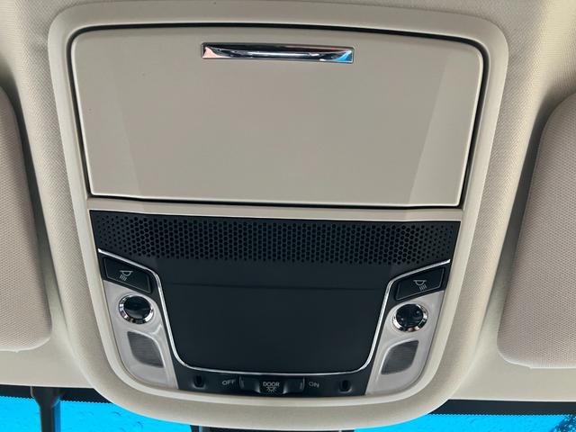 オデッセイ アブソルート・ＥＸ　純正ナビ／全方位カメラ／ＥＴＣ／フリップダウン／パワーシート／ドライブレコーダー／両側電動スライドドア／純正ＡＷ／クルーズコントロール／ハーフレザー／アイドリングストップ／パドルシフト（24枚目）