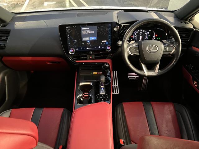 NX NX350h Fスポーツ おくだけ充電/ITSコネクト/アドバンスドパーク/デジタルインナーミラー/オレンジキャリパー/3眼レンズ(4枚目)