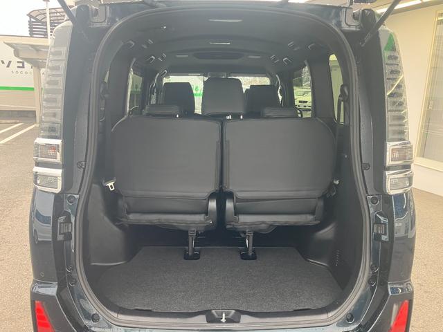 ヴォクシー ＺＳ　煌ＩＩ　純正ナビフルセグＴＶ／セーフティセンス／バックモニター／両側パワースライドドア／プッシュスタート／ＬＥＤヘッドライト／ＥＴＣ／クリアランスソナー（16枚目）