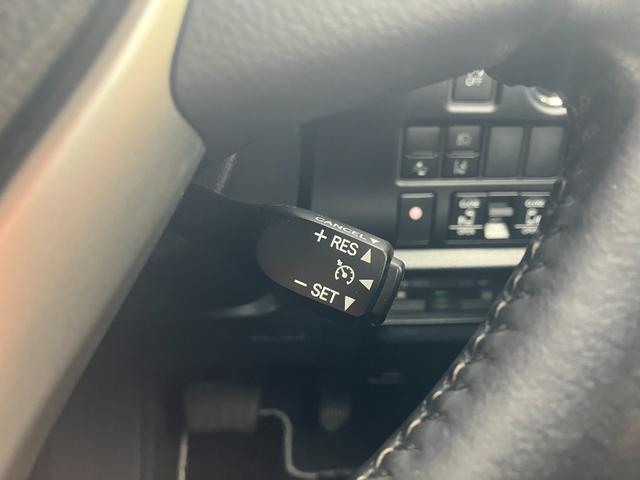 ヴォクシー ＺＳ　煌ＩＩ　純正ナビフルセグＴＶ／セーフティセンス／バックモニター／両側パワースライドドア／プッシュスタート／ＬＥＤヘッドライト／ＥＴＣ／クリアランスソナー（25枚目）