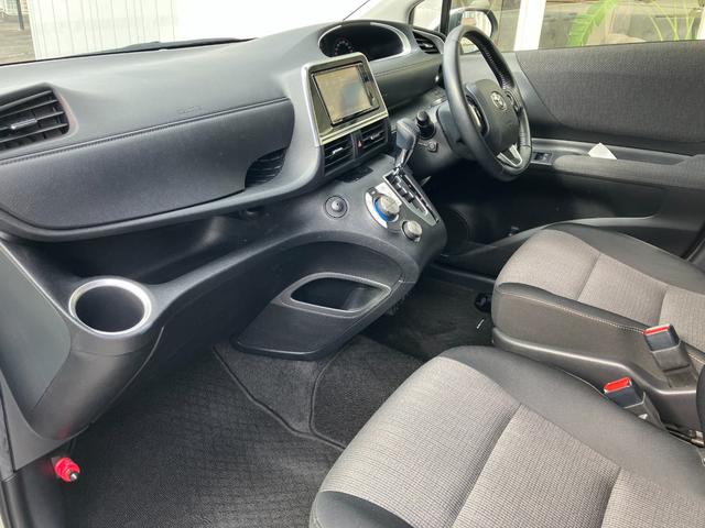 シエンタ ファンベースＧ　セーフティーエディション　純正フルセグナビ／全方位カメラ／トヨタセーフティーセンス／両側電動スライドドア／スマートキー／シートヒーター／ステアリングヒーター／ＥＴＣ／クリアランスソナー（5枚目）