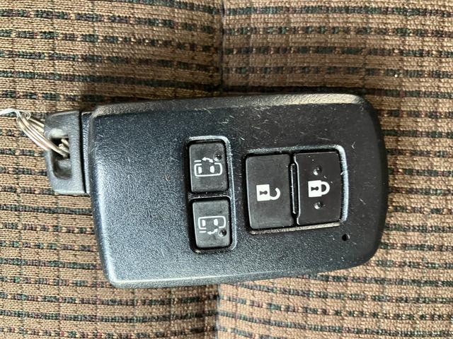 シエンタ Ｇ　セーフティセンス／両側パワースライドドア／前席シートヒーター／プッシュスタート／純正ナビＴＶ／バックカメラ／Ｂｌｕｅｔｏｏｔｈ／オートライト／ＥＴＣ（17枚目）