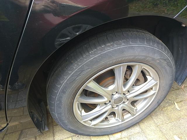 プリウス Ｌ　ＣＤ　ＤＶＤ　テレビ　ナビ　ＥＴＣ　キーレス　電格ミラー　オートエアコン　プッシュスタート（21枚目）