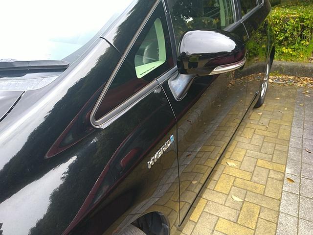 プリウス Ｌ　ＣＤ　ＤＶＤ　テレビ　ナビ　ＥＴＣ　キーレス　電格ミラー　オートエアコン　プッシュスタート（33枚目）