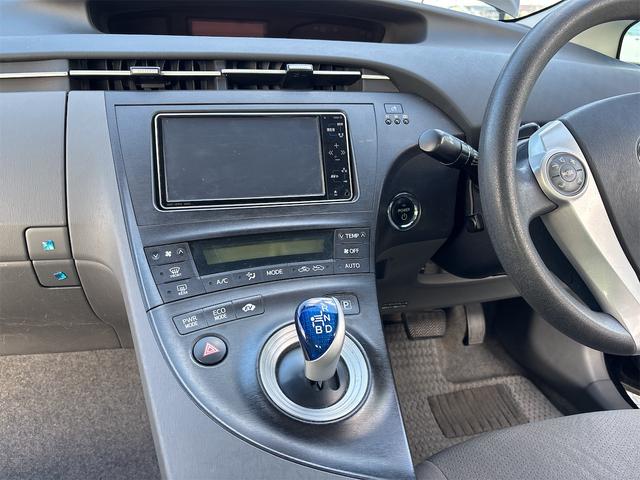 プリウス Ｌ　ＣＤ　ＤＶＤ　テレビ　ナビ　ＥＴＣ　キーレス　電格ミラー　オートエアコン　プッシュスタート（56枚目）