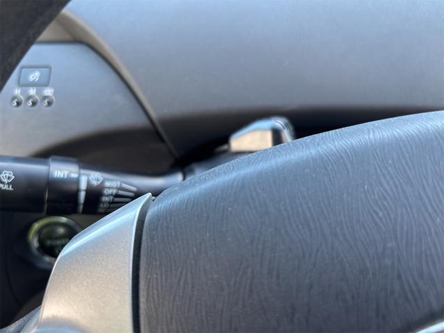 プリウス Ｌ　ＣＤ　ＤＶＤ　テレビ　ナビ　ＥＴＣ　キーレス　電格ミラー　オートエアコン　プッシュスタート（58枚目）