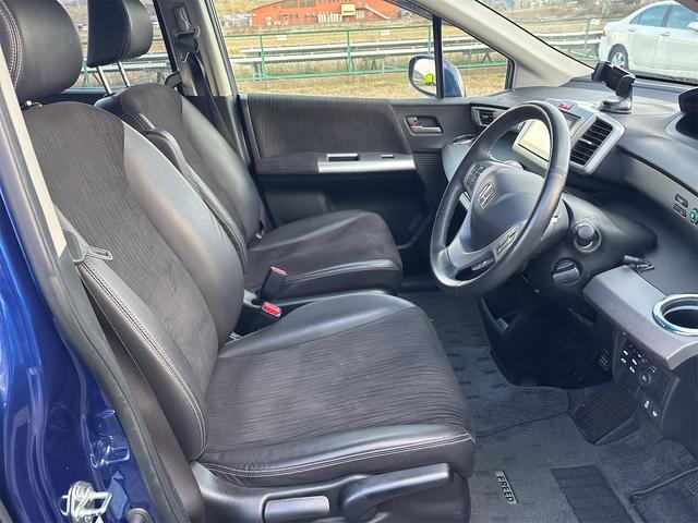 フリードハイブリッド ジャストセレクション　ナビ　テレビ　ＣＤ／ＤＶＤ　ＥＴＣ　バックカメラ　ドラレコ　両側パワースライドドア　禁煙車　ＢＴ接続　ＨＩＤ　スマートキー　クルーズコントロール（44枚目）