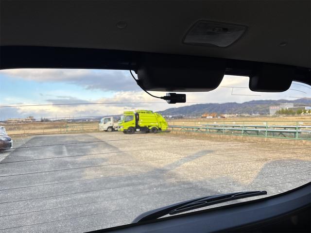 フリードハイブリッド ジャストセレクション　ナビ　テレビ　ＣＤ／ＤＶＤ　ＥＴＣ　バックカメラ　ドラレコ　両側パワースライドドア　禁煙車　ＢＴ接続　ＨＩＤ　スマートキー　クルーズコントロール（48枚目）