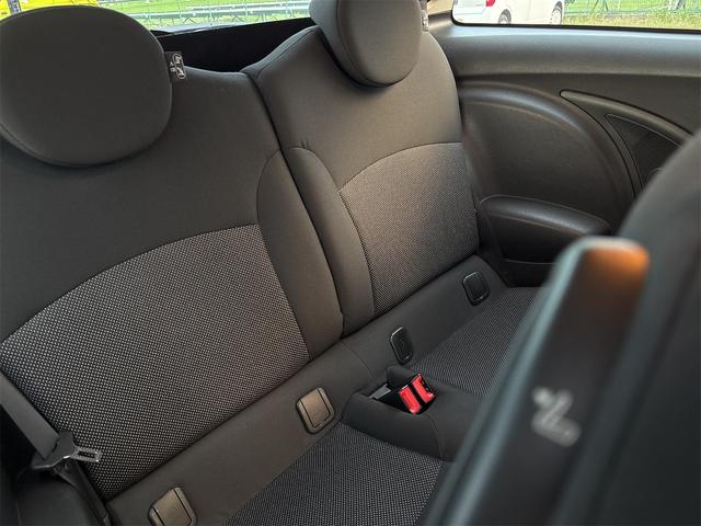 ＭＩＮＩ クーパー　ＥＴＣ　ＣＤチューナー　エアコン　ＡＢＳ　　　電動格納ミラー　ＰＳ　ＰＷ（36枚目）