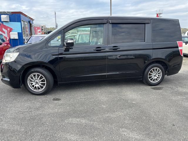 ステップワゴン Ｇ　Ｌパッケージ　社外ナビ　ＣＤ／ＤＶＤ／ブルーレイ　フルセグ　バックカメラ　前後ドライブレコーダー　フリップダウンモニター　レザーシート　ＥＴＣ／ＰＷ／ＰＳ／ＢＴ　Ｗエアコン　アルミホイール　両側電動スライドドア（6枚目）