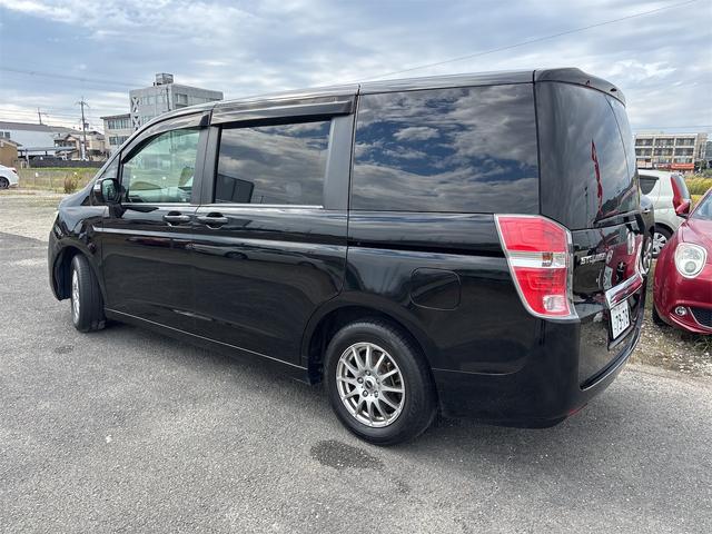 ステップワゴン Ｇ　Ｌパッケージ　社外ナビ　ＣＤ／ＤＶＤ／ブルーレイ　フルセグ　バックカメラ　前後ドライブレコーダー　フリップダウンモニター　レザーシート　ＥＴＣ／ＰＷ／ＰＳ／ＢＴ　Ｗエアコン　アルミホイール　両側電動スライドドア（8枚目）