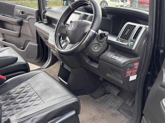 ステップワゴン Ｇ　Ｌパッケージ　社外ナビ　ＣＤ／ＤＶＤ／ブルーレイ　フルセグ　バックカメラ　前後ドライブレコーダー　フリップダウンモニター　レザーシート　ＥＴＣ／ＰＷ／ＰＳ／ＢＴ　Ｗエアコン　アルミホイール　両側電動スライドドア（17枚目）