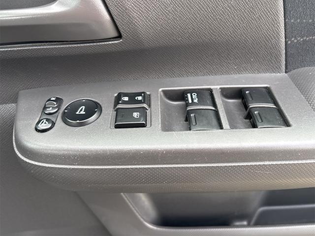 ステップワゴン Ｇ　Ｌパッケージ　社外ナビ　ＣＤ／ＤＶＤ／ブルーレイ　フルセグ　バックカメラ　前後ドライブレコーダー　フリップダウンモニター　レザーシート　ＥＴＣ／ＰＷ／ＰＳ／ＢＴ　Ｗエアコン　アルミホイール　両側電動スライドドア（31枚目）