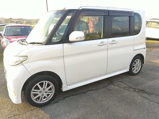 タント カスタムＶセレクション　ナビ　テレビ　ＥＴＣ　ＰＷ　ＰＳ　エアコン　アルミホイール（9枚目）