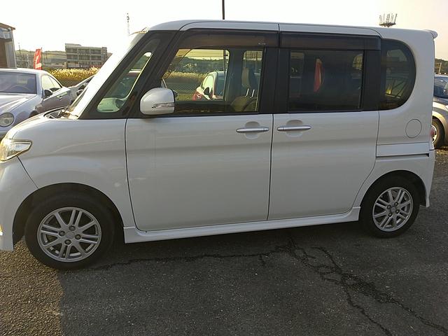 タント カスタムＶセレクション　ナビ　テレビ　ＥＴＣ　ＰＷ　ＰＳ　エアコン　アルミホイール（10枚目）