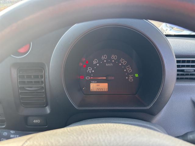 ハイゼットカーゴ デラックスリミテッド　５速ＭＴ　４ＷＤ　エアコン　パワーウィンドウ　パワーステアリング　両側スライドドア　商用車（13枚目）