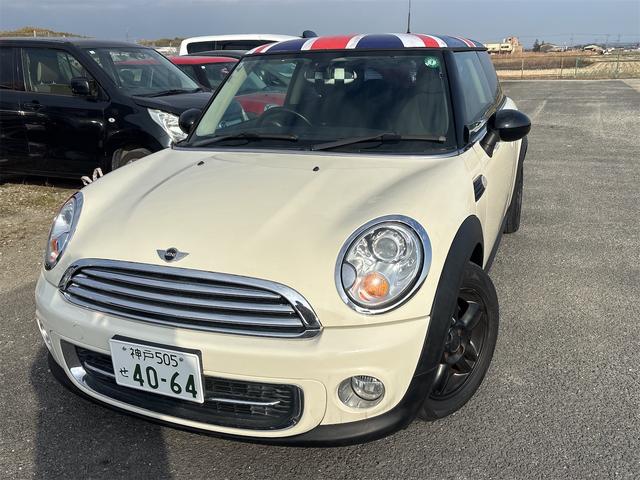ＭＩＮＩ クーパー　社外ナビ、テレビ、エアコン、バックカメラ、ＥＴＣ、アルミ、ラッピングルーフ（2枚目）