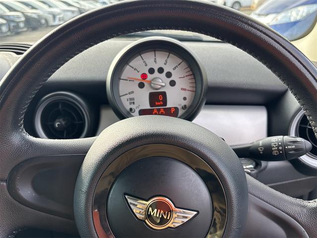 ＭＩＮＩ クーパー　社外ナビ、テレビ、エアコン、バックカメラ、ＥＴＣ、アルミ、ラッピングルーフ（29枚目）