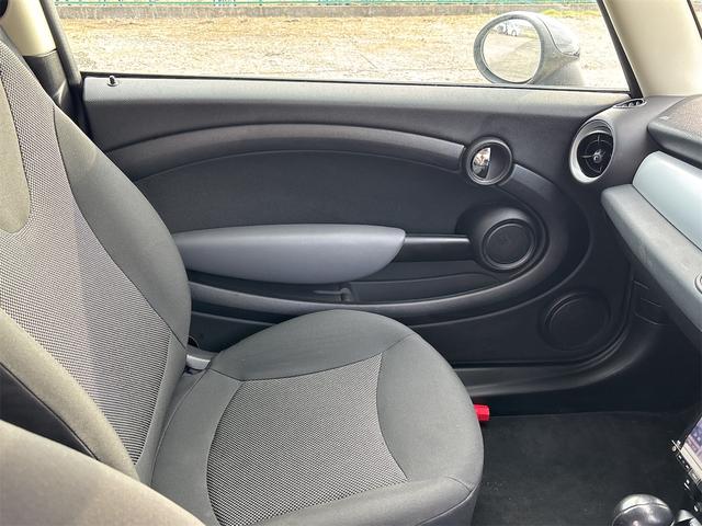 ＭＩＮＩ クーパー　社外ナビ、テレビ、エアコン、バックカメラ、ＥＴＣ、アルミ、ラッピングルーフ（39枚目）