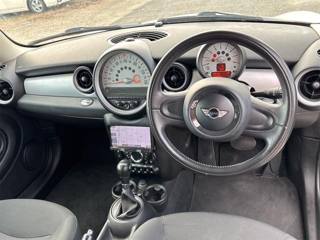 ＭＩＮＩ クーパー　社外ナビ、テレビ、エアコン、バックカメラ、ＥＴＣ、アルミ、ラッピングルーフ（43枚目）