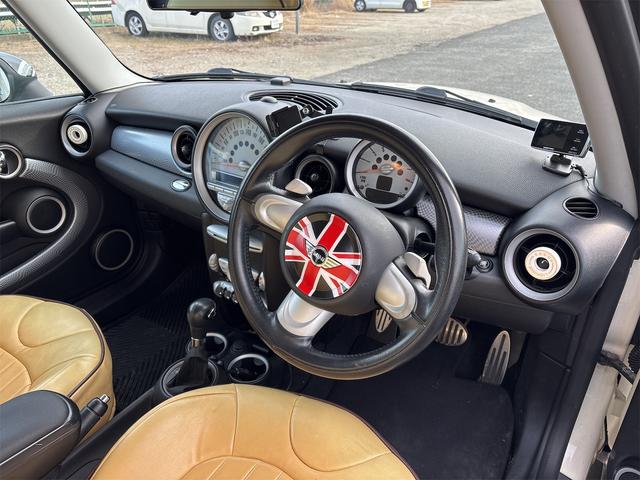 MINI クーパーS クラブマン エアコン ETC デジタルミラー ドラレコ パドルシフト 16インチアルミ PW PS レザー調シートカバー スペアキー(26枚目)