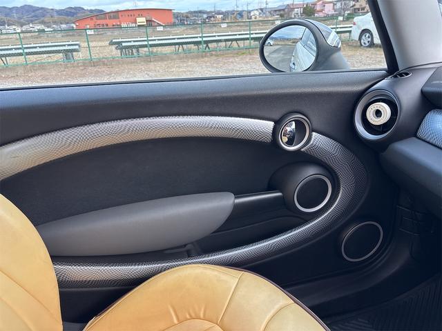 MINI クーパーS クラブマン エアコン ETC デジタルミラー ドラレコ パドルシフト 16インチアルミ PW PS レザー調シートカバー スペアキー(31枚目)