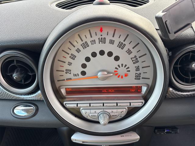 MINI クーパーS クラブマン エアコン ETC デジタルミラー ドラレコ パドルシフト 16インチアルミ PW PS レザー調シートカバー スペアキー(33枚目)