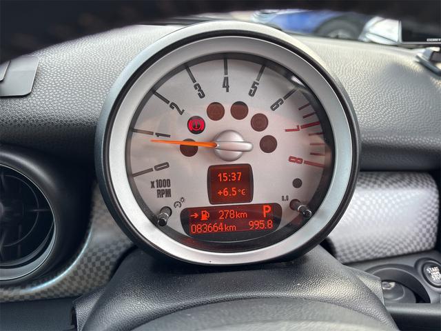 MINI クーパーS クラブマン エアコン ETC デジタルミラー ドラレコ パドルシフト 16インチアルミ PW PS レザー調シートカバー スペアキー(34枚目)