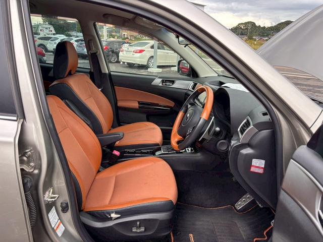 エクシーガクロスオーバー7 2.5iアイサイト 4WD メモリーナビ フルセグTV リアカメラ スマートキー HIDヘッドライト 衝突軽減ブレーキ 前後ドラレコ シートヒーター ACC 純正17インチアルミ ETC(38枚目)