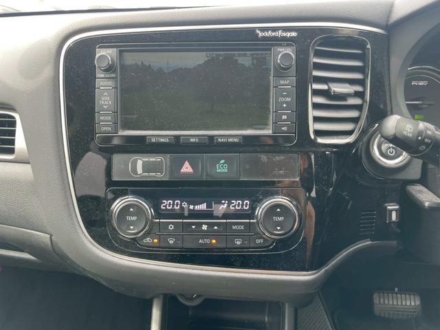 アウトランダーＰＨＥＶ Ｇプレミアムパッケージ　４ＷＤ　ＳＤナビ　リアカメラ　フルセグ　スマートキー　ＨＩＤヘッドライト　衝突軽減ブレーキ　ドラレコ　クルコン　Ｂｌｕｅｔｏｏｔｈ　ＵＳＢ　社外アルミ　ＥＴＣ（23枚目）