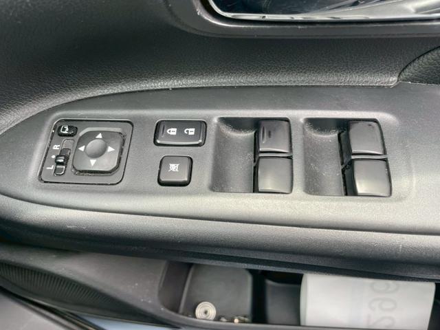 アウトランダーＰＨＥＶ Ｇプレミアムパッケージ　４ＷＤ　ＳＤナビ　リアカメラ　フルセグ　スマートキー　ＨＩＤヘッドライト　衝突軽減ブレーキ　ドラレコ　クルコン　Ｂｌｕｅｔｏｏｔｈ　ＵＳＢ　社外アルミ　ＥＴＣ（34枚目）