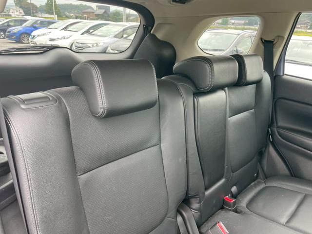 アウトランダーＰＨＥＶ Ｇプレミアムパッケージ　４ＷＤ　ＳＤナビ　リアカメラ　フルセグ　スマートキー　ＨＩＤヘッドライト　衝突軽減ブレーキ　ドラレコ　クルコン　Ｂｌｕｅｔｏｏｔｈ　ＵＳＢ　社外アルミ　ＥＴＣ（40枚目）