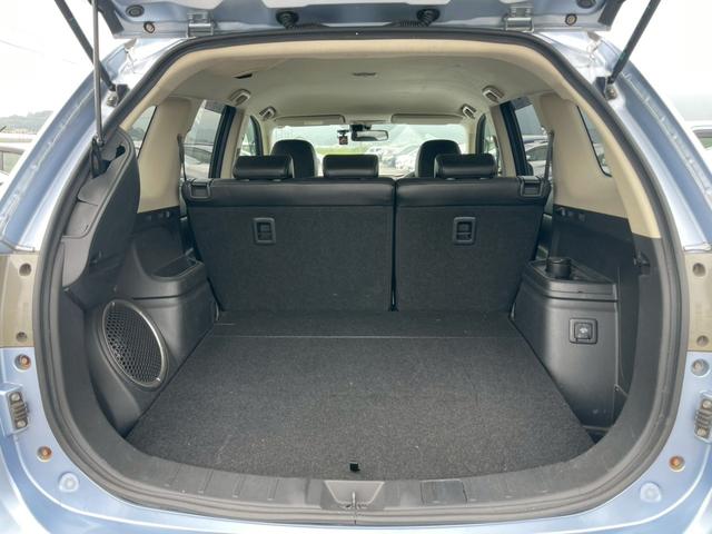 アウトランダーＰＨＥＶ Ｇプレミアムパッケージ　４ＷＤ　ＳＤナビ　リアカメラ　フルセグ　スマートキー　ＨＩＤヘッドライト　衝突軽減ブレーキ　ドラレコ　クルコン　Ｂｌｕｅｔｏｏｔｈ　ＵＳＢ　社外アルミ　ＥＴＣ（43枚目）