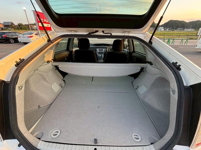 プリウス Ｓ　ＳＤナビ　リアカメラ　地デジＴＶ　スマートキー　ＨＩＤヘッドライト　フォグランプ　Ｂｌｕｅｔｏｏｔｈ　ＡＵＸ　純正アルミ　ＥＴＣ（45枚目）