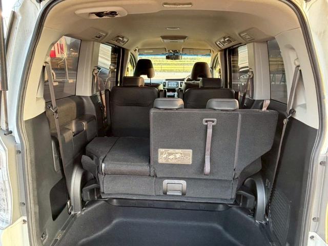 ステップワゴンスパーダ Ｚ　クールスピリット　ＨＤＤナビ　リアカメラ　フルセグ　フリップダウンモニター　スマートキー　ＨＩＤヘッドライト　両側パワスラ　車高調　ＵＳＢ　純正１７インチアルミ　ＥＴＣ（55枚目）